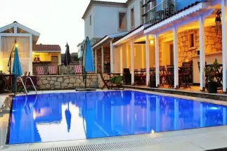 Alaçatı Alaris Hotel